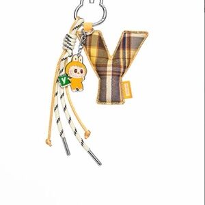 PopMart Pin For Love Series Letter Pendant “Letter Y”
